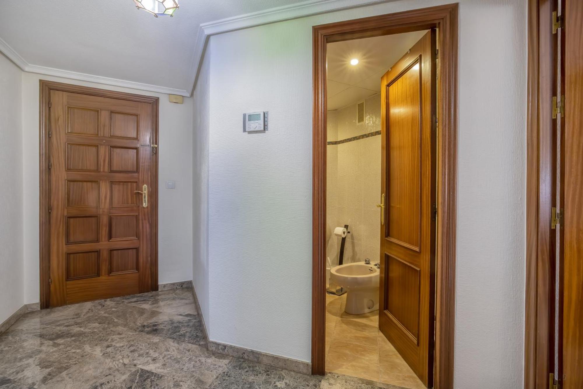 R & T Cordoba Center Apartamentos - Parking Esterno foto