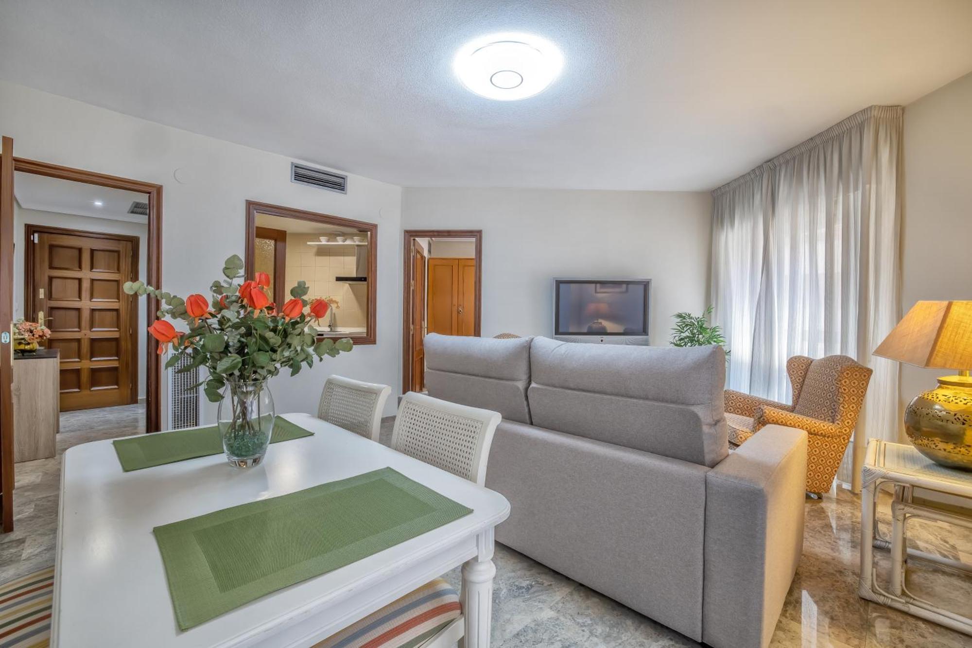 R & T Cordoba Center Apartamentos - Parking Esterno foto